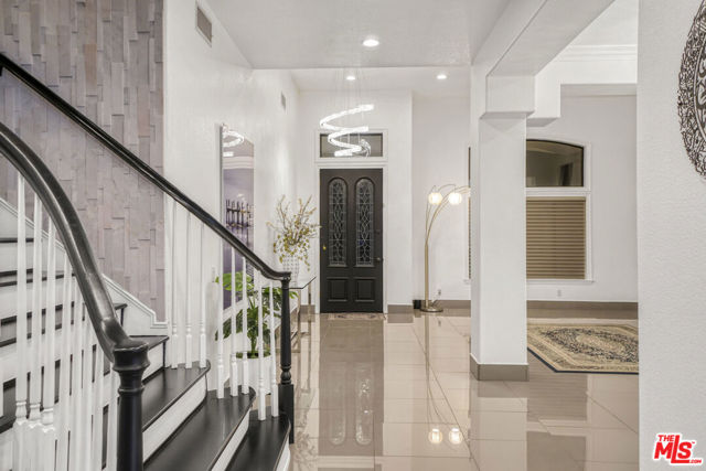 17764 Sidwell Street, Granada Hills CA: https://media.crmls.org/mediaz/da360b08-66d5-4d59-a8b3-56d3a299d302.jpg