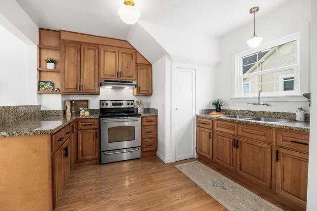 38 Roosevelt Street, Watsonville CA: https://media.crmls.org/mediaz/da373b26-3f07-419c-acd6-16187d5c39c3.jpg