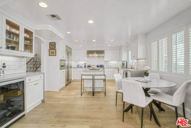 Drew Fenton | 11974 Mayfield Avenue Los Angeles CA | MLS: 7517831