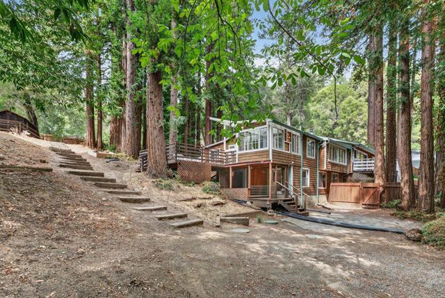 14755 Two Bar Road, Boulder Creek CA: https://media.crmls.org/mediaz/da3766b0-699c-472c-881f-9cdc7d1e8ad1.jpg