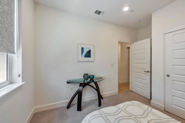 211 Spire, Fremont CA: https://media.crmls.org/mediaz/da376957-fdb7-49fe-9d91-1a1d6cf123a3.jpg