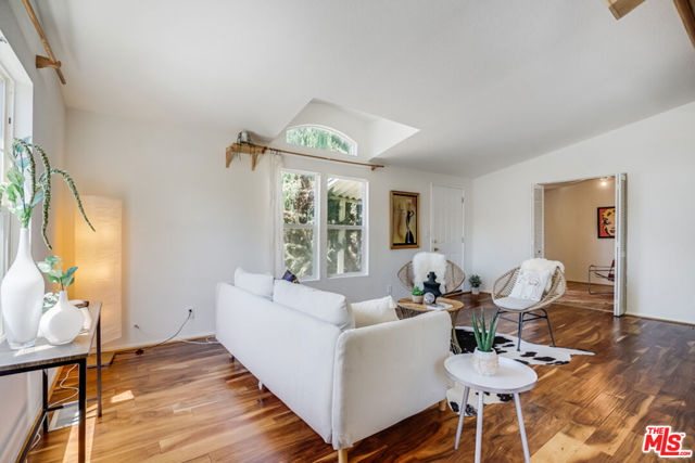4201 Topanga Canyon Blvd, 39 photo 6
