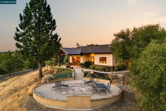 15000 Tyler Road, Fiddletown CA: https://media.crmls.org/mediaz/da388d24-920b-4a11-9591-4f3cf93860af.jpg