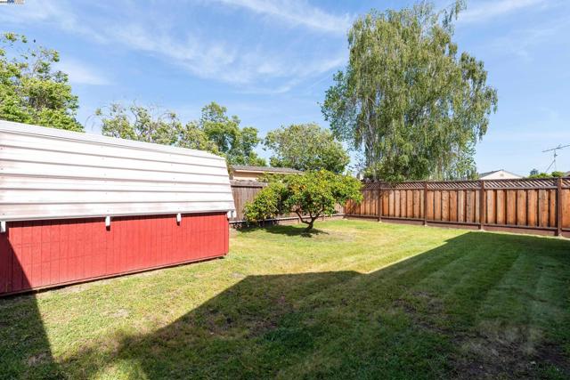 591 VIA ACALANES, San Lorenzo CA: https://media.crmls.org/mediaz/da389de0-e808-4495-b516-694436759572.jpg