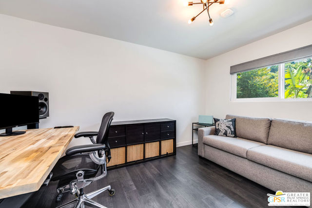 241 S Avenue 57, Los Angeles CA: https://media.crmls.org/mediaz/da38f909-0630-46ed-be7e-570be5ced6a6.jpg