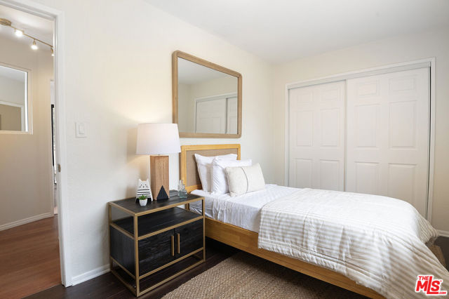 12558 El Merrie Del Drive, Sylmar CA: https://media.crmls.org/mediaz/da39e81a-08d7-4062-b97b-29fae829b536.jpg
