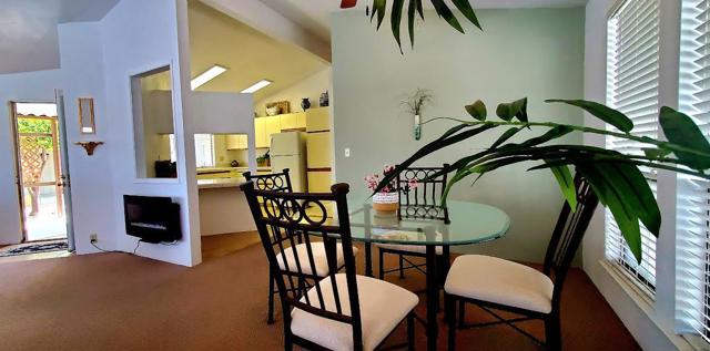 Dining kitchen front door