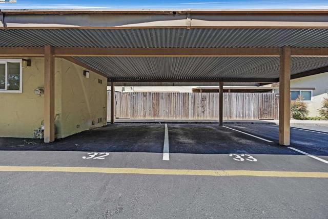 4672 Balboa Way, Fremont CA: https://media.crmls.org/mediaz/da3b043d-3e09-41d7-be5d-2fba62dc0a07.jpg