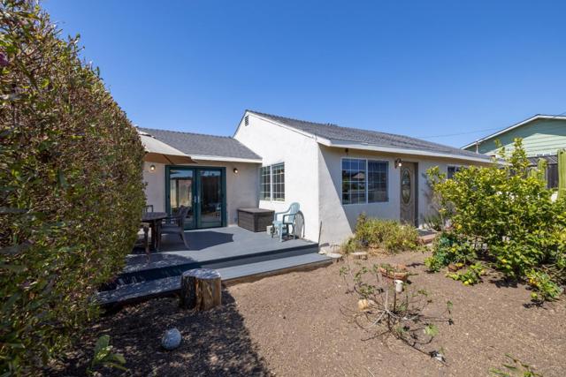 1325 Circle Avenue, Seaside CA: https://media.crmls.org/mediaz/da3b4896-4e5e-46eb-9a62-32388382f1f8.jpg