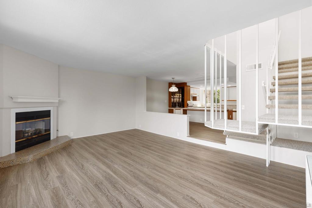4070 Riviera Dr - photo 13