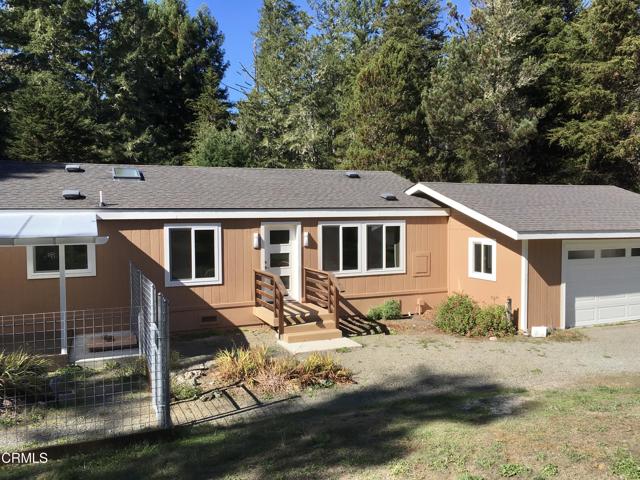 29331 Albion Ridge Road, Albion CA: https://media.crmls.org/mediaz/da3bf2af-04b8-43d2-93e2-1e4d6ea01309.jpg