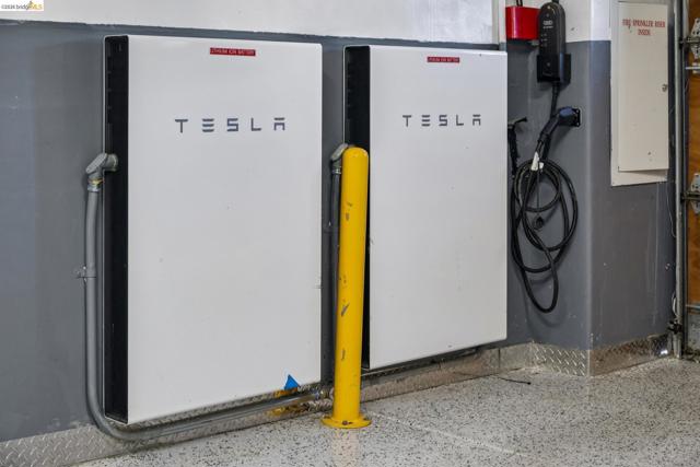 Image 44 of 60 For 6929 Bristol Dr