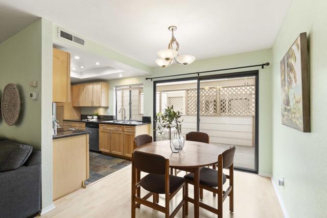 4535 Chateau Drive, San Diego CA: https://media.crmls.org/mediaz/da3eec9e-1e82-45ab-95ff-9b08bea912d8.jpg