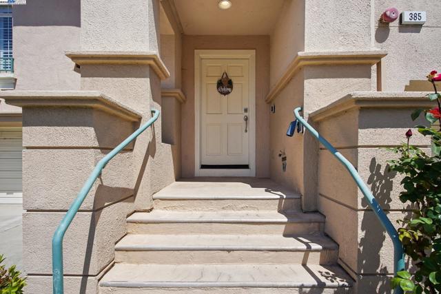385 Montecito Way, Milpitas CA: https://media.crmls.org/mediaz/da3f24ab-a4d2-4823-9577-ba7ea67a5ee6.jpg