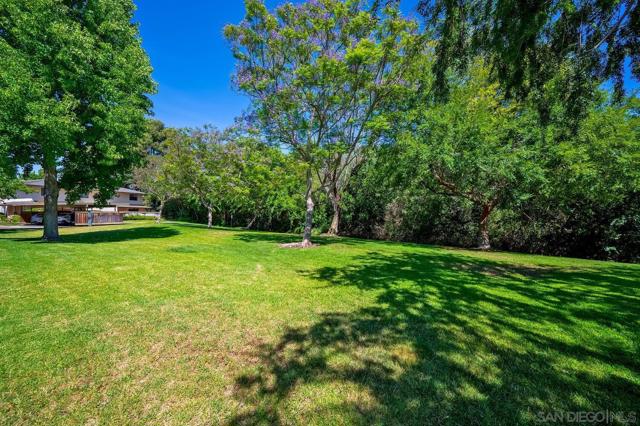 5948 Caminito Yucatan, San Diego CA: https://media.crmls.org/mediaz/da3fc8ad-4378-4581-b137-5a2040c4932e.jpg