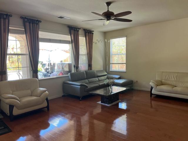 Image 15 of 17 For 4602 Middle Park Drive