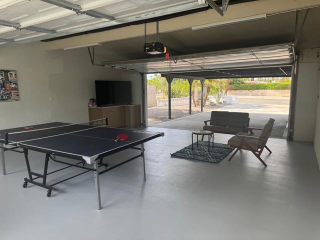 5155 E Bobolink Lane, Palm Springs CA: https://media.crmls.org/mediaz/da4054e9-76e2-4911-9358-51b7e3f5702e.jpg
