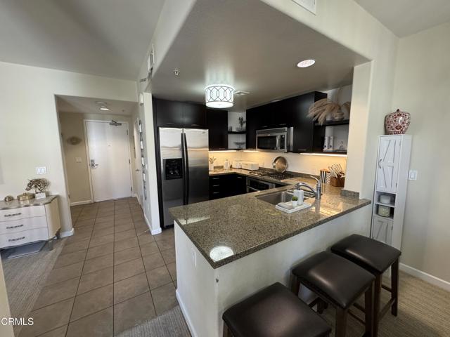 Detail Gallery Image 14 of 34 For 250 N 1st St #510,  Burbank,  CA 91502 - 2 Beds | 3 Baths