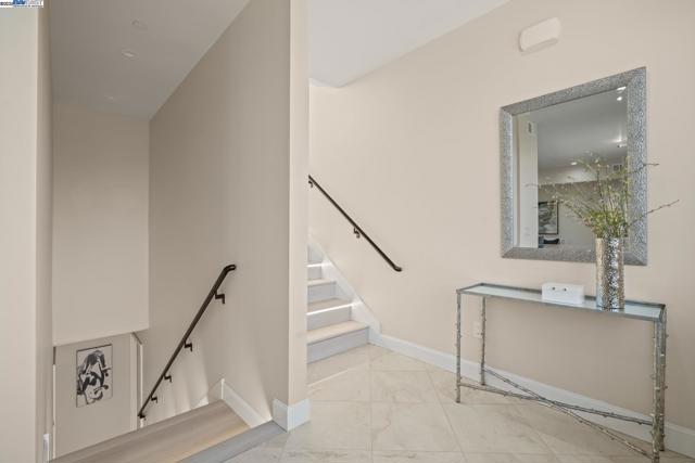 Image 19 of 56 For 2382 Rainbow Ct
