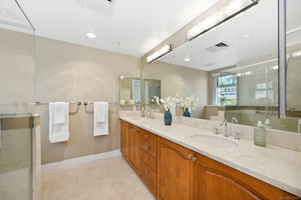 1199 Pacific Hwy - photo 17