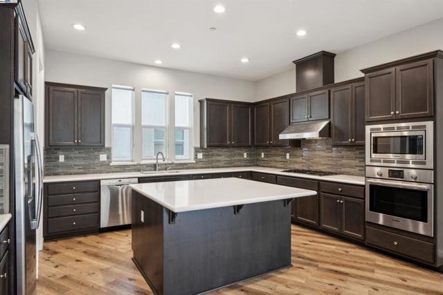 5813 Huntley Ave, Dublin CA: https://media.crmls.org/mediaz/da452d00-60c6-47a9-ab81-5731a07b6f65.jpg