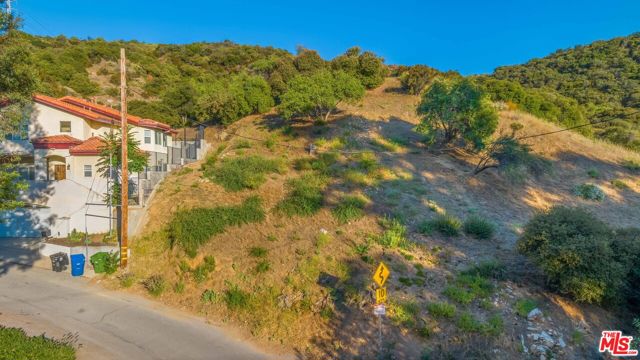 0 Tranquil Drive, Tujunga CA: https://media.crmls.org/mediaz/da46cc78-1589-465e-8859-18f5ebf50fa4.jpg