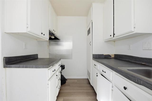 Image 11 of 30 For 1877 Donax Avenue