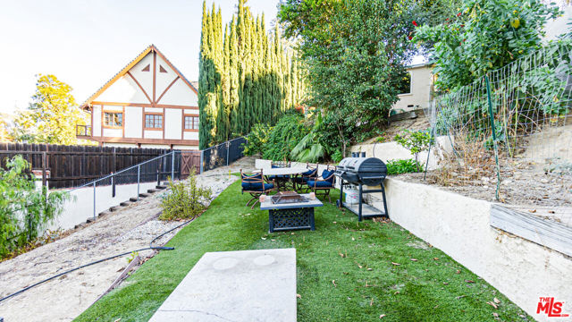 4707 Bedel Street, Woodland Hills CA: https://media.crmls.org/mediaz/da48044a-2247-4d04-8124-c2a827f362b5.jpg