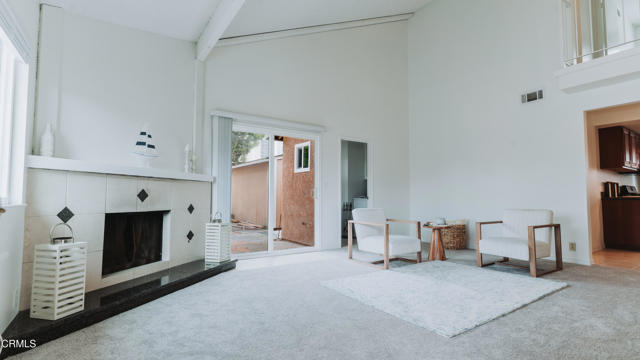 1020 Dunes Street, Oxnard CA: https://media.crmls.org/mediaz/da49c6b2-9e48-4e65-b5ba-4302e416058a.jpg