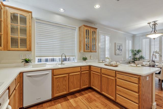 14 Poppy Hills, San Ramon CA: https://media.crmls.org/mediaz/da4a200e-c01d-4703-8f55-b474dfa2f435.jpg
