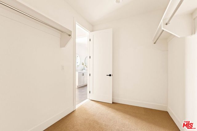3641 Barry Avenue photo 33