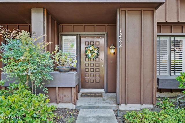 1282 Stonewood Court, San Pedro CA: https://media.crmls.org/mediaz/da4b8e83-5be3-4571-b587-9af96e929457.jpg