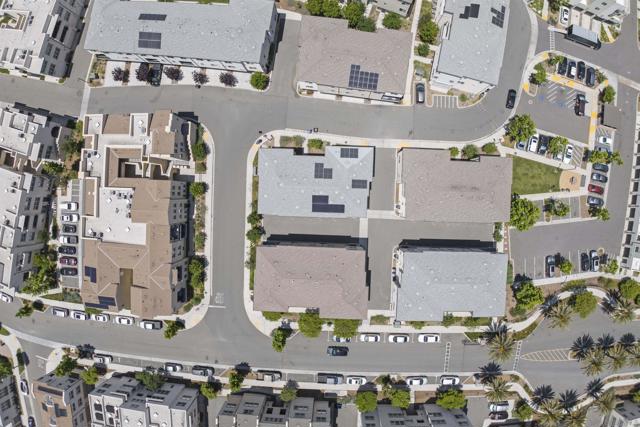 5506 Sandcliff Ln, San Diego CA: https://media.crmls.org/mediaz/da4db560-3c8e-40bb-94ea-4a0c92a8ba86.jpg