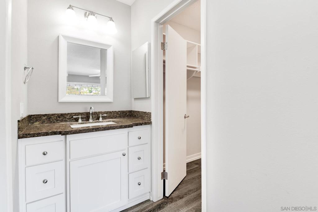 MLS #250043468SD image #10