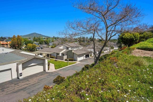 5637 Lake Murray Blvd, La Mesa CA: https://media.crmls.org/mediaz/da4e0665-2a62-4e52-9a5f-648f42ef4cda.jpg