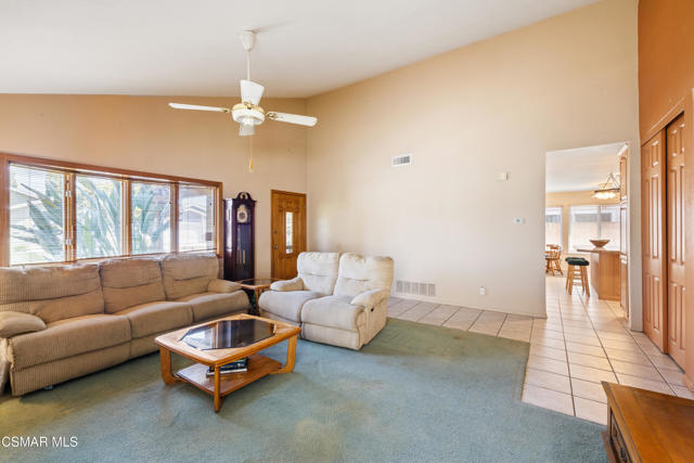 2085 Bolivar Court, Simi Valley CA: https://media.crmls.org/mediaz/da4e5592-a67e-4a82-ae49-eca39be42ade.jpg
