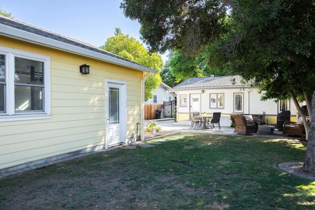 324 N 16th Street, San Jose CA: https://media.crmls.org/mediaz/da4e9224-f099-45d4-9925-130076ee4c7d.jpg