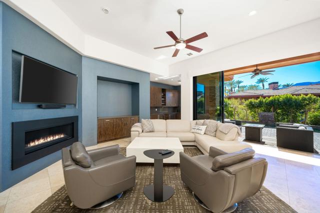 79935 Via Maravilla, La Quinta CA: https://media.crmls.org/mediaz/da4fd483-f72e-48ed-97ae-12149cde55c2.jpg