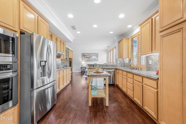 Detail Gallery Image 13 of 55 For 548 Knollwood Dr, Newbury Park,  CA 91320 - 4 Beds | 3/1 Baths