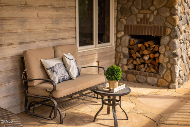 741 Saddle Lane, Ojai CA: https://media.crmls.org/mediaz/da4fe5f1-684b-4105-b83c-4f21b0f5421f.jpg