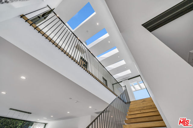 108 N Edinburgh Avenue, Los Angeles CA: https://media.crmls.org/mediaz/da505b3c-f7d1-4a92-9912-c8ba7dadfd36.jpg