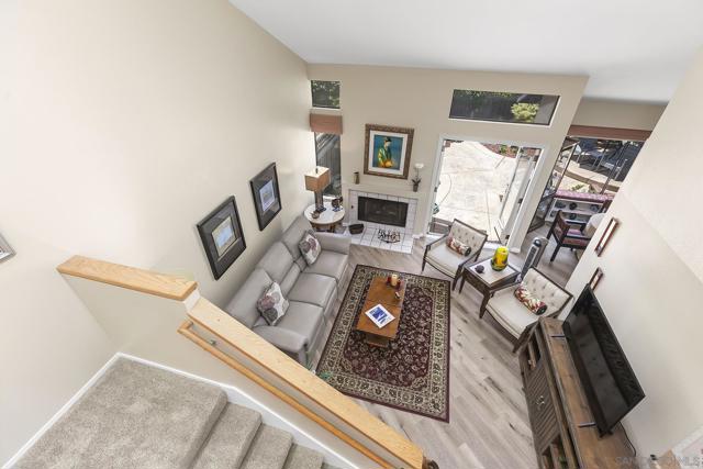 6317 CAMINITO DEL PASTEL, San Diego CA: https://media.crmls.org/mediaz/da5090bc-17d0-478c-a53e-e6842eec5786.jpg