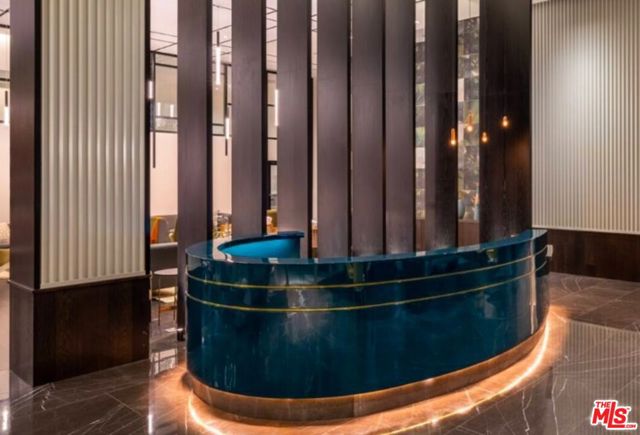 400 S Broadway, Los Angeles CA: https://media.crmls.org/mediaz/da50b27f-e968-4927-bee3-9a21d15b4c66.jpg
