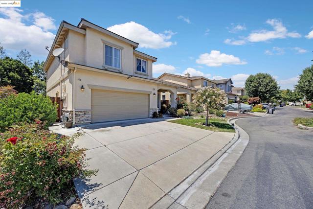 5736 Idlewood Street, Dublin CA: https://media.crmls.org/mediaz/da51410c-0ed3-4fb1-9fd1-d9dea4e944f9.jpg