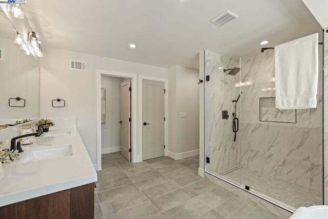 25 Mackenzie Pl, Danville CA: https://media.crmls.org/mediaz/da5167f9-038f-4af5-aa7f-ab937efd439f.jpg