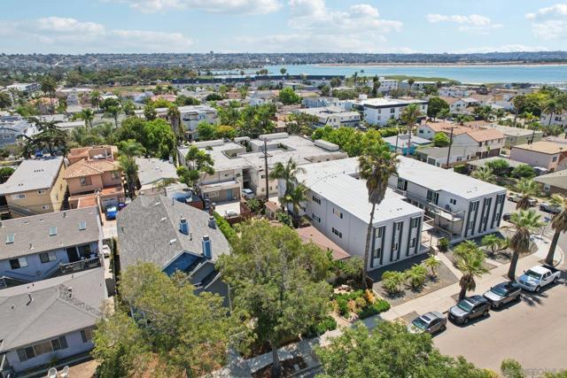 4065 Sequoia St, San Diego CA: https://media.crmls.org/mediaz/da51a6a6-fadb-4a63-bd8c-031177ac8d49.jpg
