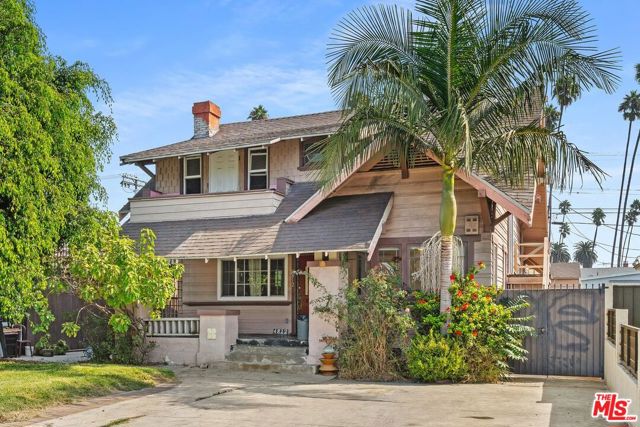 4812 Arlington Avenue, Los Angeles CA: https://media.crmls.org/mediaz/da521243-4d46-41a1-8d08-2effb675c84e.jpg