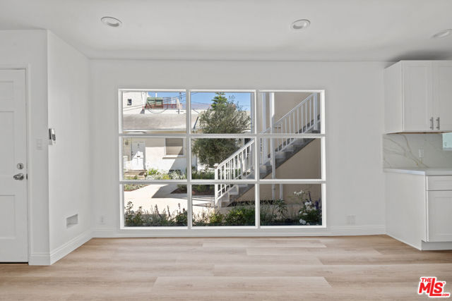 814 3rd Street, Santa Monica CA: https://media.crmls.org/mediaz/da527c1f-d664-4e16-937a-35da0af45326.jpg