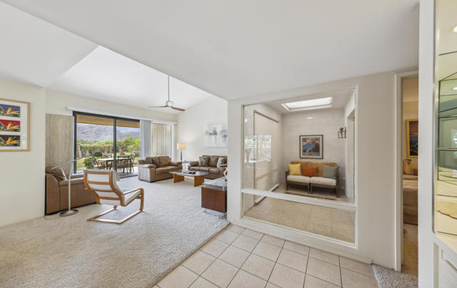 77 Majorca Drive, Rancho Mirage CA: https://media.crmls.org/mediaz/da533a40-aff7-4bdc-9c1f-8b408961a066.jpg