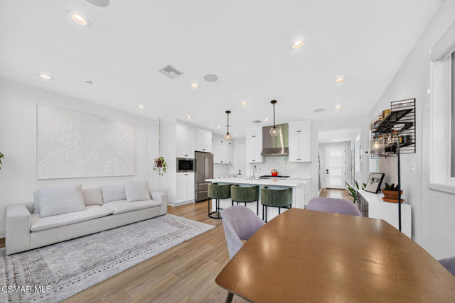 3 Bed Home for Sale in Los Angeles, California